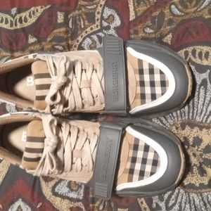 Burberry shoes
